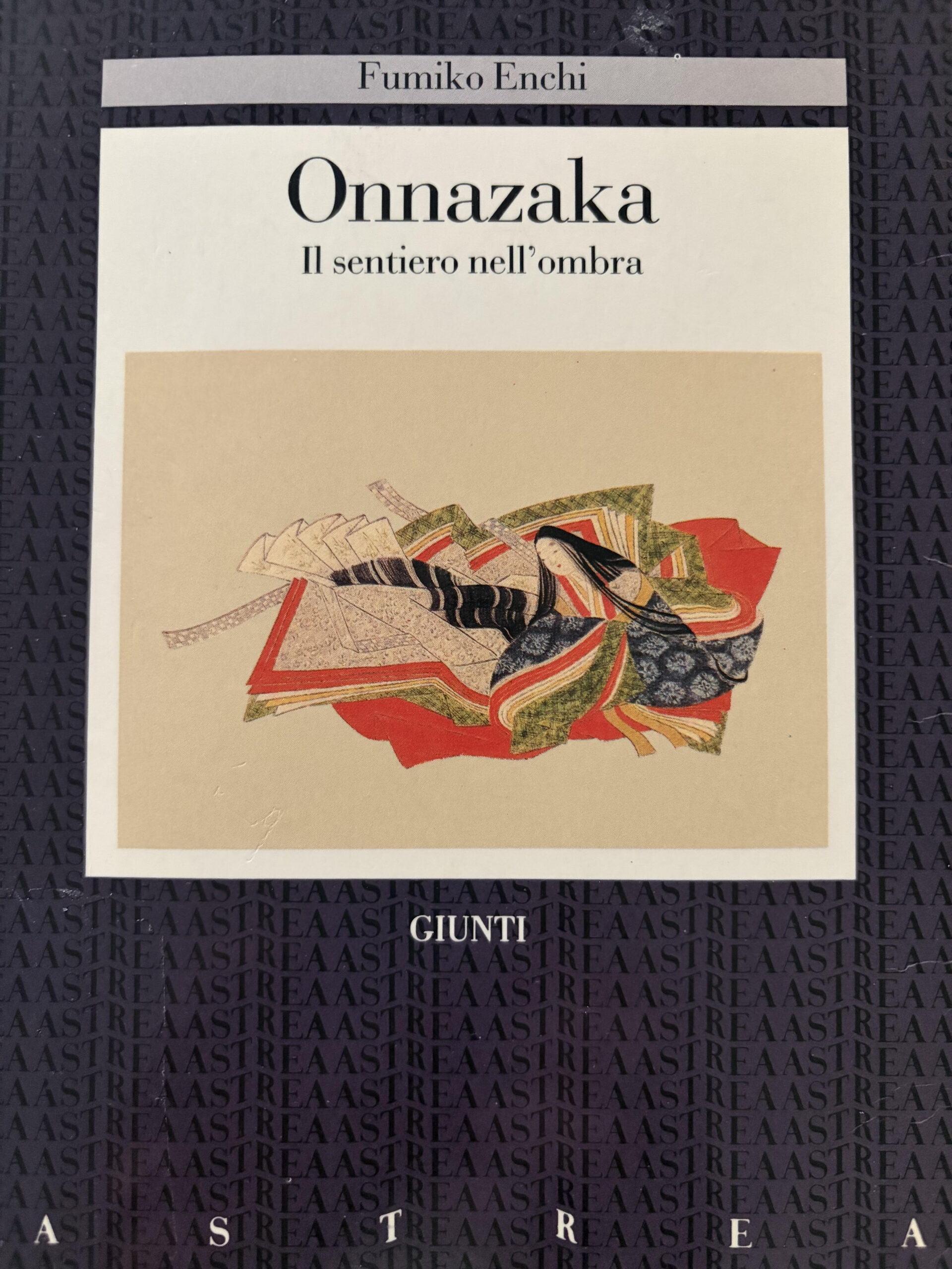 Copertina del romanzo Onnazaka di Fumiko Enchi edito da Giunti